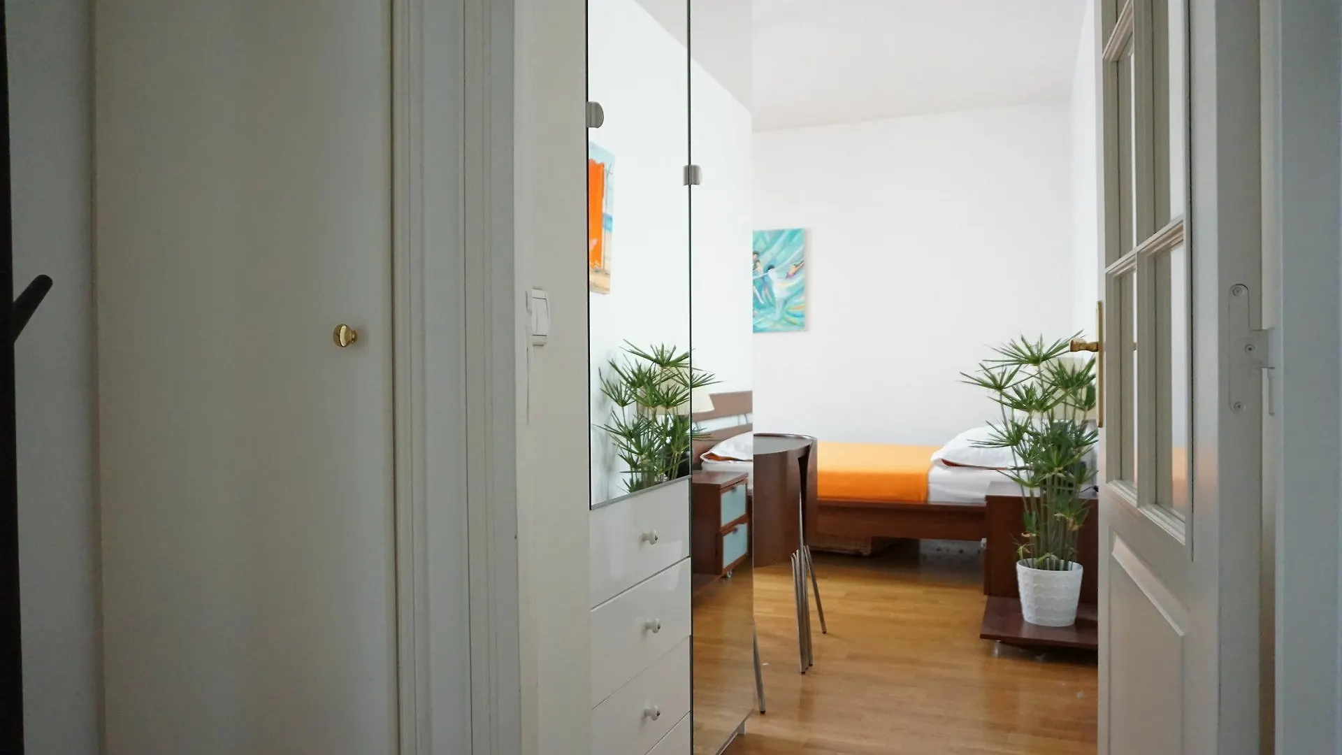 Madeleine - Studio - Paris 8 Apartment
